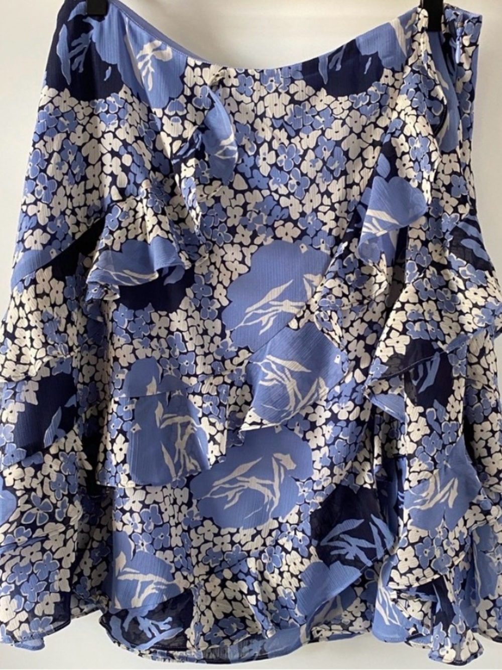 Lauren Ralph Lauren Blue
Floral Ruffled Trim Georgette
Skirt SZ 16